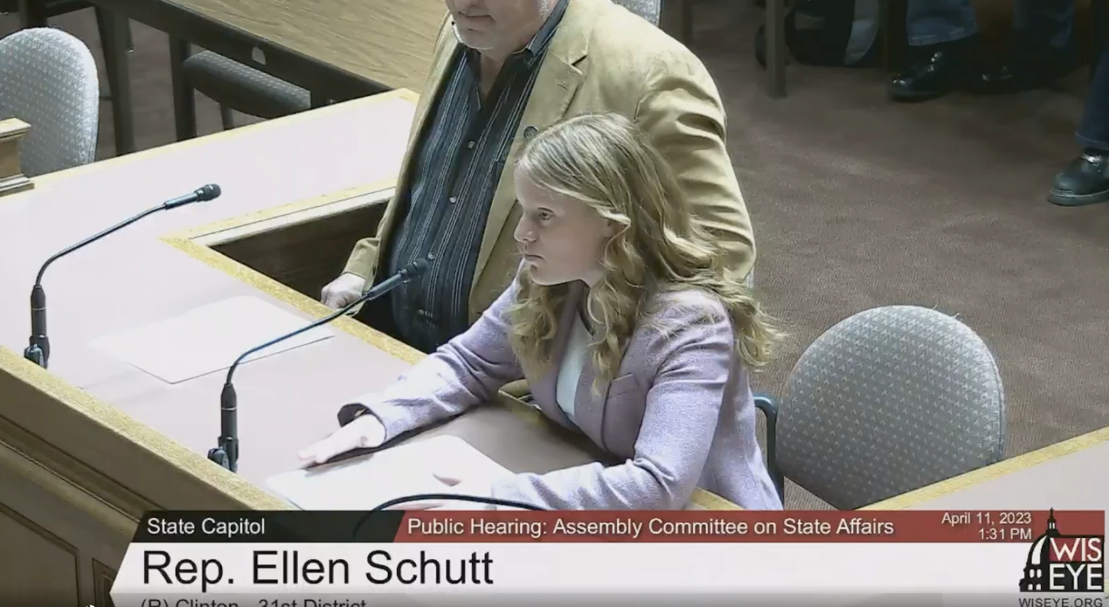 Rep. Schutt testifies on behalf of her bill